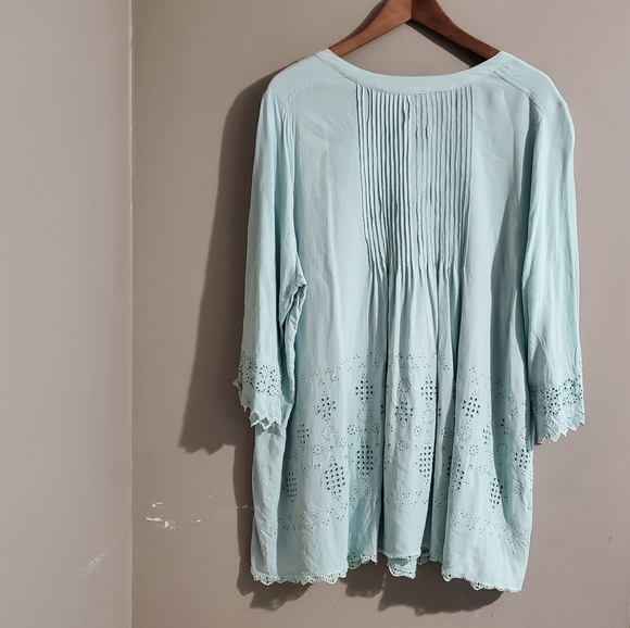 Eyelet Lace Pleat Front Tunic - Picture 5 of 6